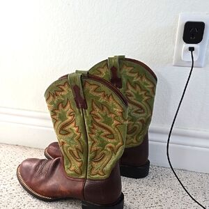 Ariat Leather Boots with Green and Brown Design